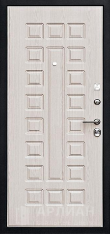 Фото №2 «Белая входная дверь с отделкой ламинатом №77»